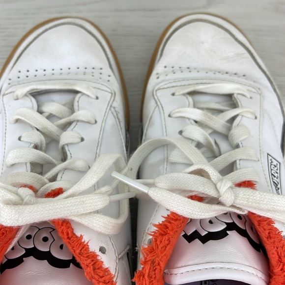 Reebok Tom and Jerry Sneakers - Picture 7 of 13